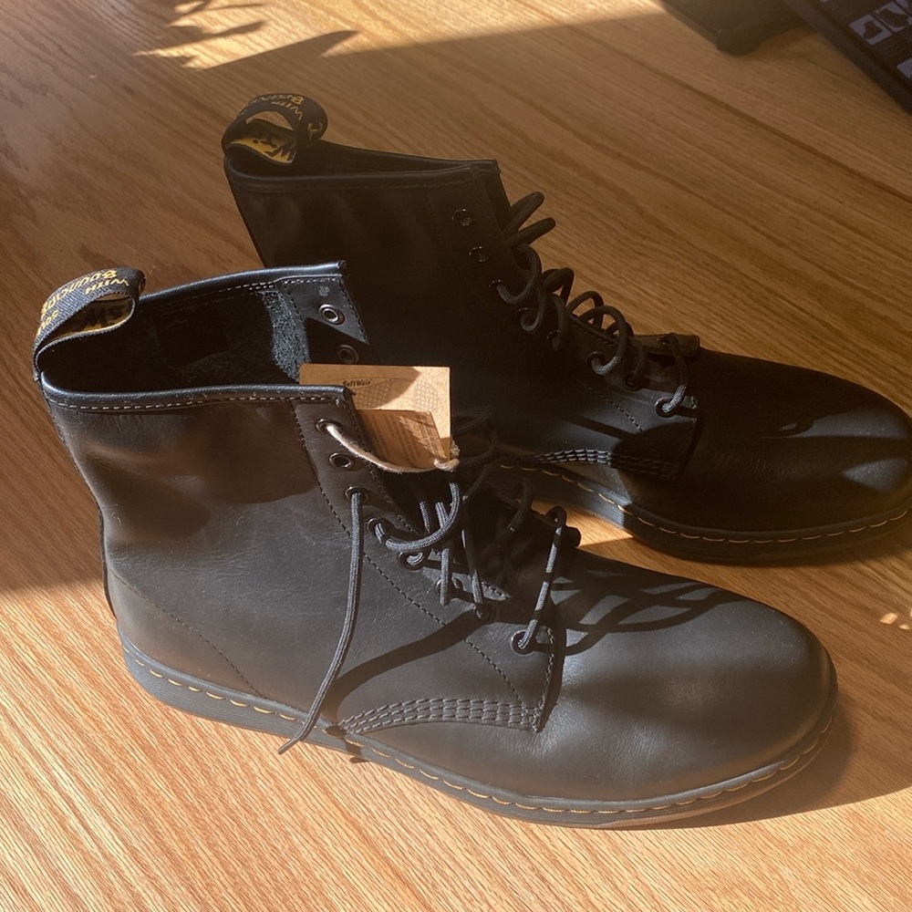 Dr Martens Newton Softwair boots